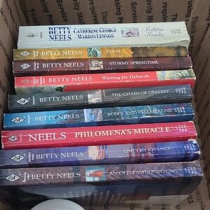 Harlequin Romance - Betty Neels 9 Pcs
